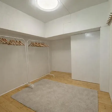 110 Sqm - 2 Floor Loft & Garden, Free Parking Apartament *